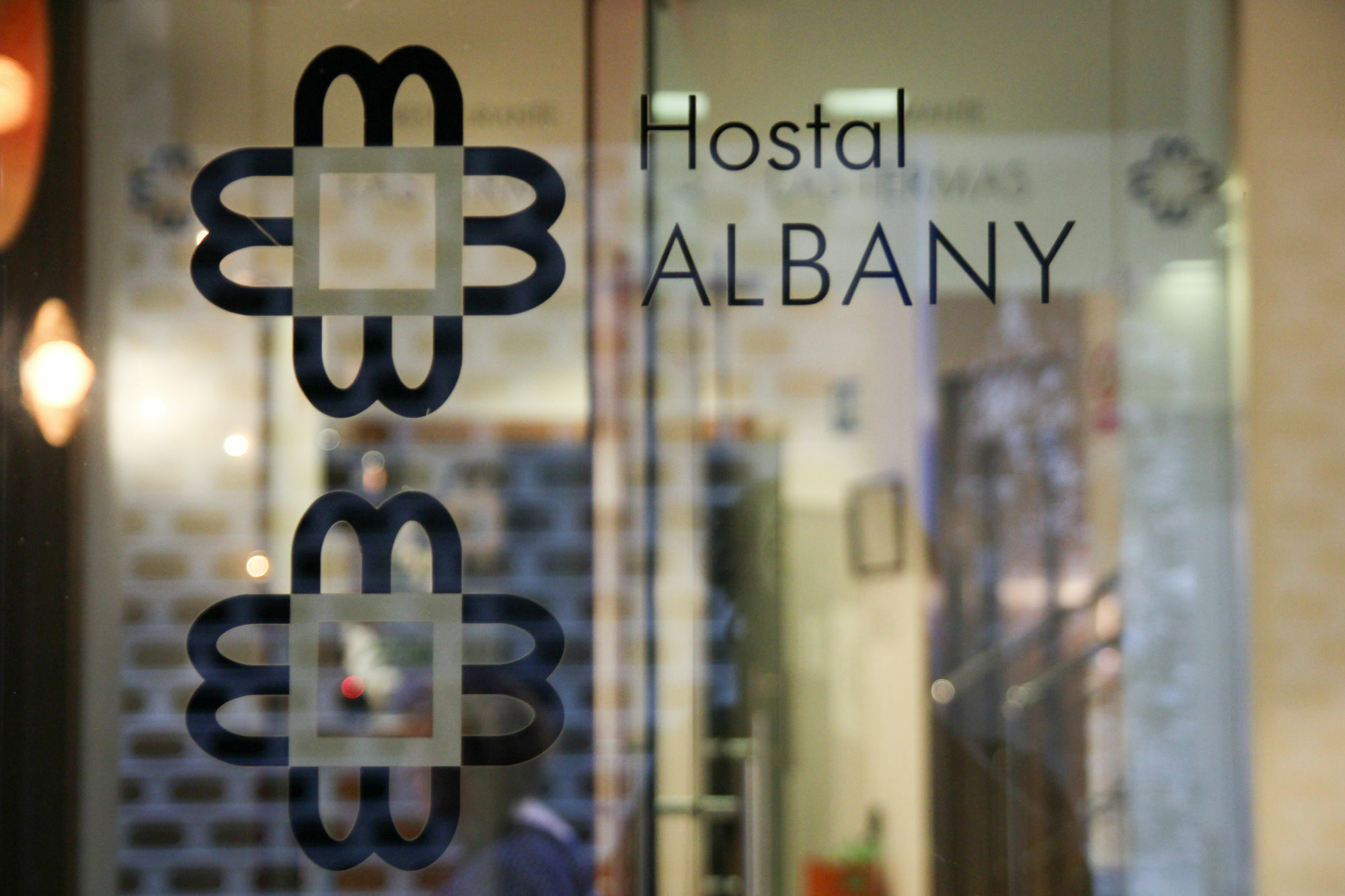 Hotel Albany Ancha León Exterior foto Hostel Albany